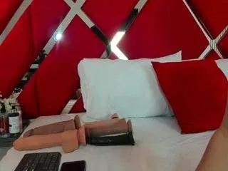 susancouper on CamSoda 
