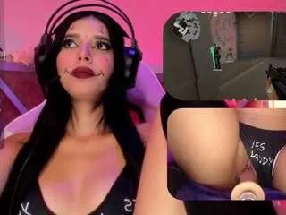 Offline sweetiecloe on CamSoda