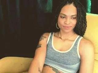 Offline tiaramace on CamSoda