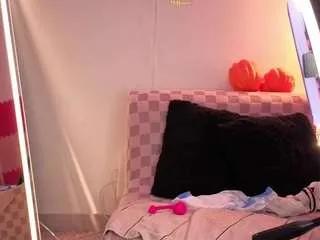 Offline violet-ch on CamSoda