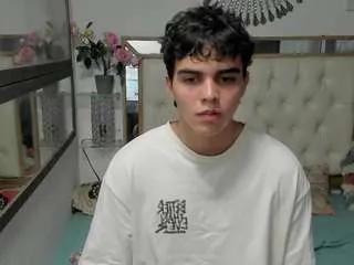 Offline virgin-colombian on CamSoda