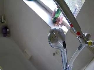 Offline voyeurcam-charleys-bathroom on CamSoda