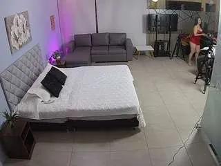 Offline voyeurcam-jb-bondage on CamSoda