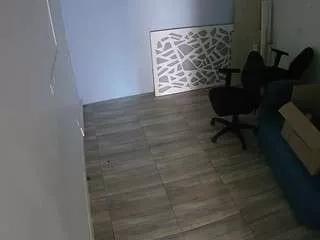 Freechat voyeurcam-jb-room-1 on CamSoda