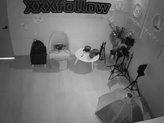 Freechat voyeurcam-jb-xfollow on CamSoda
