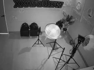 Freechat voyeurcam-jb-xfollow on CamSoda