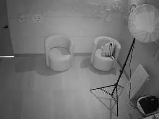 Freechat voyeurcam-jb-xfollow on CamSoda