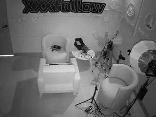 Freechat voyeurcam-jb-xfollow on CamSoda