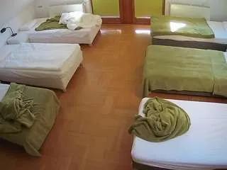 Offline voyeurcam-julmodels-bed-6 on CamSoda