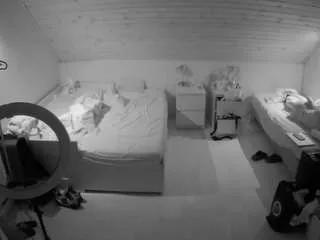 Offline voyeurcam-julmodels-greybed-3 on CamSoda