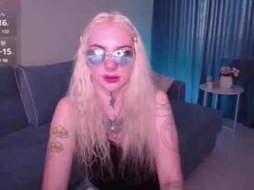 annetenet — #bdsm    #kinky  #submissive #bigboobs    #squirt