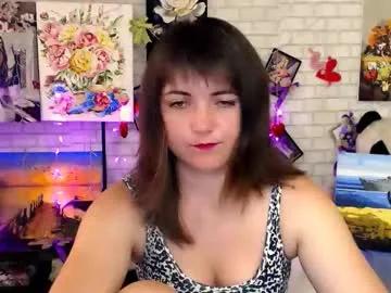 darina_m_ — Make me wet [649 tokens remaining] #boobs #nonude #smoke #ukraine #muscle