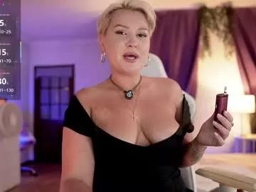divine_kim on Chaturbate 