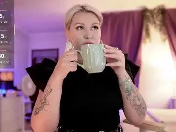 divine_kim on Chaturbate 