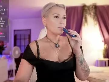 divine_kim on Chaturbate 