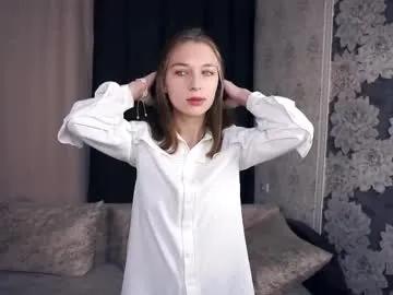 The mesmerizing Johnnietantum wants you to fuck her bod now! johnnietantum from Chaturbate
