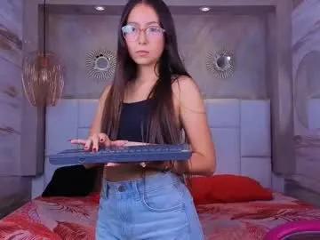 kittysweettymood on Chaturbate