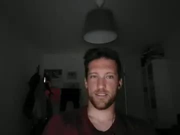 moms_little_monster on Chaturbate 