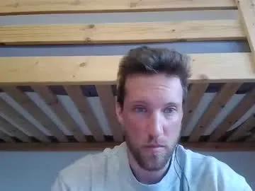 moms_little_monster on Chaturbate 