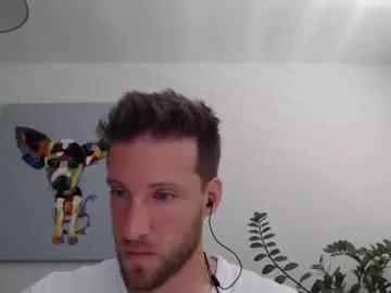 moms_little_monster on Chaturbate 