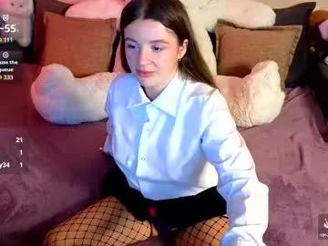 roraline_lov on Chaturbate 