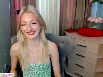 sarrah_blush on Chaturbate 