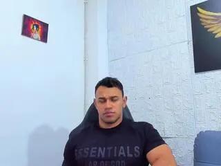 aaron_velour on Flirt4Free 