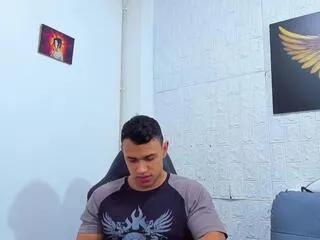 aaron_velour on Flirt4Free 