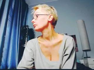addie_lynn on Flirt4Free 