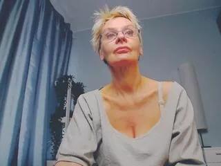 addie_lynn on Flirt4Free 