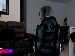 Offline alex_le on Flirt4Free