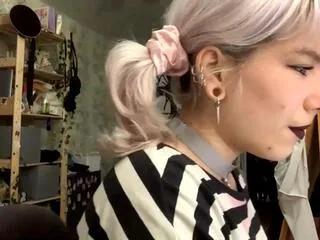 Offline amie_marchionni on Flirt4Free