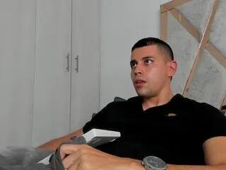 Offline andre_perez on Flirt4Free