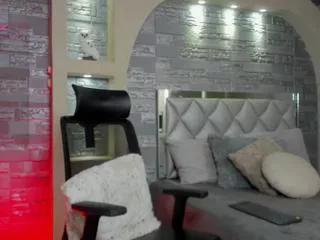 Offline aron_bolt on Flirt4Free