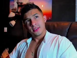 Offline axel_koll on Flirt4Free