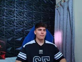 Freechat camiilo_lopez on Flirt4Free