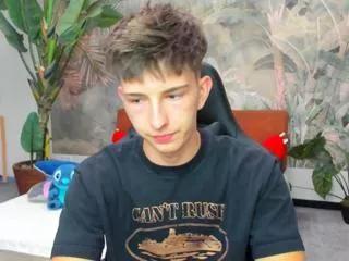 Offline charlie_florenzi on Flirt4Free