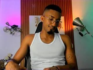 Offline chris_wylde on Flirt4Free