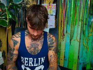 Offline christian_jagger on Flirt4Free