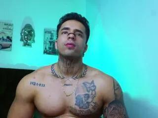 Offline darius_phoenixx on Flirt4Free