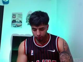 Offline darius_phoenixx on Flirt4Free