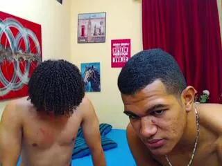 Freechat elias_elix on Flirt4Free