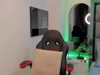 emmet_collins on Flirt4Free 