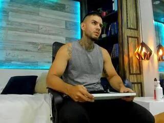 Offline frank_gomez on Flirt4Free