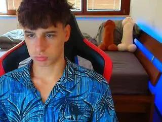 Freechat jamie_chu on Flirt4Free