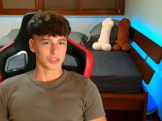 Freechat jamie_chu on Flirt4Free