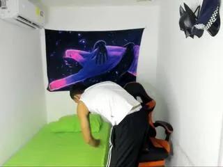 Freechat jhosep_hamilton on Flirt4Free