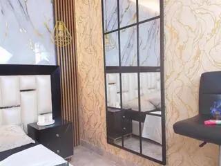Freechat kelly_swift on Flirt4Free