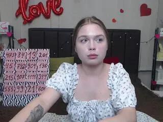 lara_cher on Flirt4Free 
