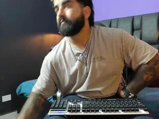 Offline leonidas_murphy on Flirt4Free